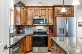 Photo 3 for 1393 E Hickory Ln