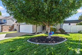 Photo 2 for 1241 W Athleen Dr