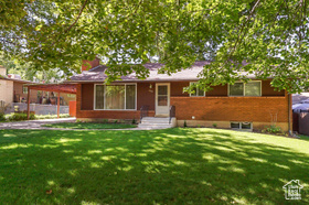 Photo 3 for 3715 Van Buren Ave