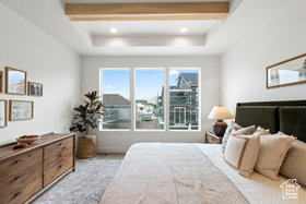Photo 4 for 264 W Hillcrest Dr