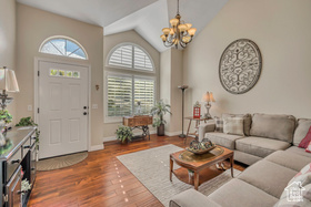 Photo 4 for 6910 S Promenade Dr