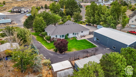 Photo 5 for 9298 N Deerfield Cir