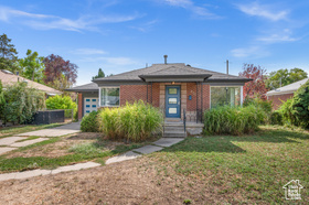 Photo 1 for 873 N American Beauty Dr