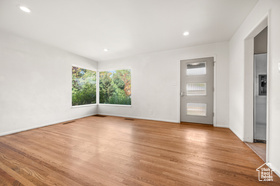 Photo 3 for 873 N American Beauty Dr