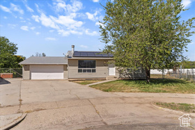 Photo 2 for 780 Barlow St