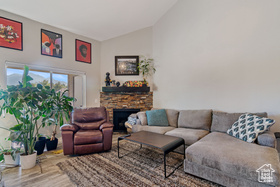 Photo 6 for 7723 S Briarsprings Dr