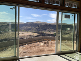 Photo 2 for 1178 N Florence Cir
