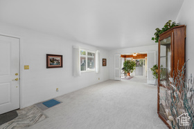 Photo 3 for 2262 Carriage Ln #66
