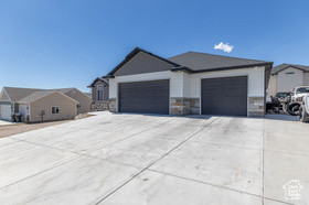 Photo 3 for 1081 N 2800 West