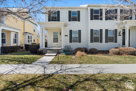 Photo 2 for 11592 S Grandville Ave