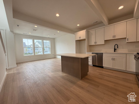 Photo 5 for 6918 W Granbury Dr #359