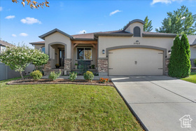 Photo 1 for 5427 W Aylesbury Dr