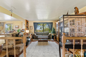 Photo 5 for 2273 E Snoqualmie Cir Dr