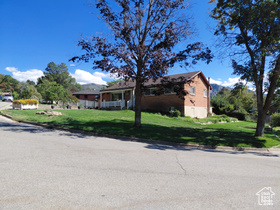 Photo 3 for 269 E 3000 North