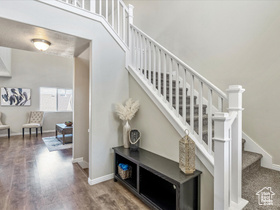 Photo 4 for 2956 S Willow Creek Dr