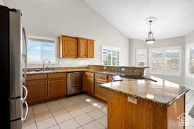 Photo 5 for 208 N Guidelight Dr