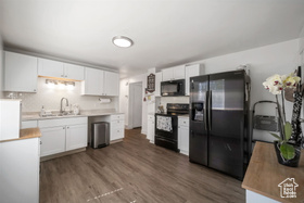 Photo 1 for 184 E Corrie Cir