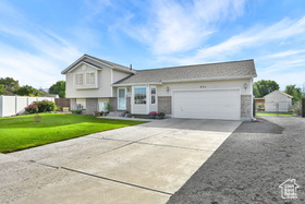 Photo 3 for 251 S 760 West