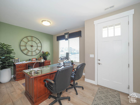 Photo 4 for 5678 W Blue Creek Dr