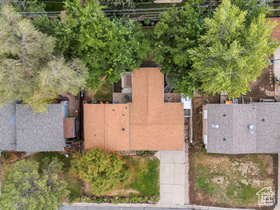 Photo 3 for 2129 E Villaire Ave