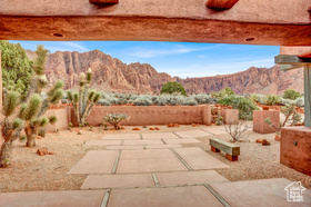Photo 4 for 1657 N Kayenta Dr