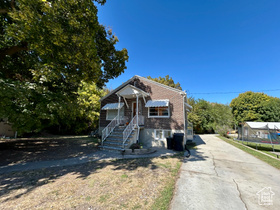 Photo 4 for 135 E 500 South