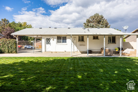 Photo 3 for 10557 S Primrose Dr