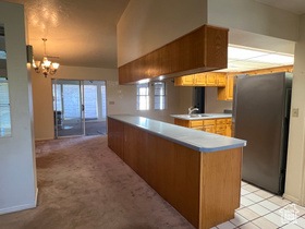 Photo 5 for 865 N Lava Flow Dr