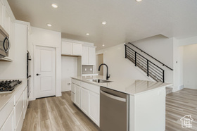 Photo 5 for 180 E Quartz Creek Ln