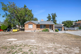 Photo 2 for 1624 California Ave