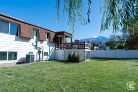 Photo 3 for 1124 E Sleepy Hollow Ln