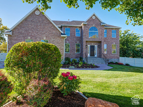 Photo 2 for 572 E Autumn Hollow Ct