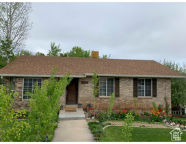 Photo 1 for 5678 S Maplewood Dr