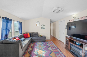 Photo 4 for 1150 N 200 West #6