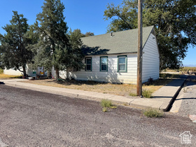 Photo 1 for 7525 N 4250 West
