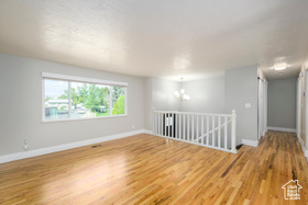 Photo 6 for 199 E Lynn Cir