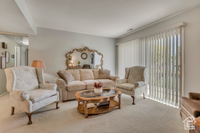 Photo 5 for 1697 E Woodbridge Dr #4