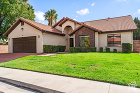 Photo 1 for 545 S Valley Dr #162
