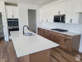 Photo 3 for 669 N Plainsman Dr #112