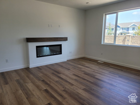 Photo 4 for 669 N Plainsman Dr #112