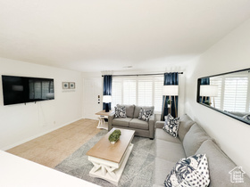 Photo 3 for 1845 W Canyon View Dr #1423