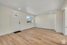 Photo 6 for 635 N Chimesview Cir
