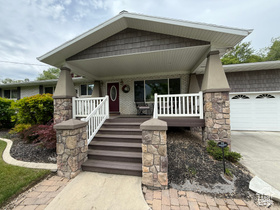 Photo 4 for 1360 S Carterville Rd