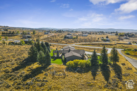 Photo 2 for 7867 N Silver Creek Rd #275