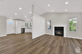 Photo 4 for 384 S Christine Way