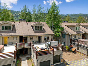 Photo 3 for 1955 Deer Valley Dr #302
