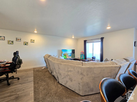 Photo 2 for 26 N Wayne Way