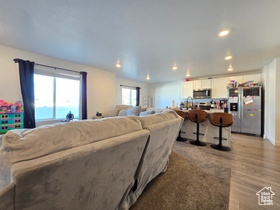 Photo 3 for 26 N Wayne Way