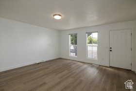 Photo 3 for 4753 S Falkirk Dr