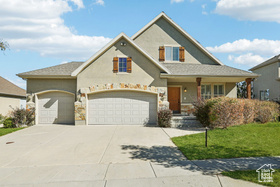 Photo 3 for 2045 E Rocklin Dr
